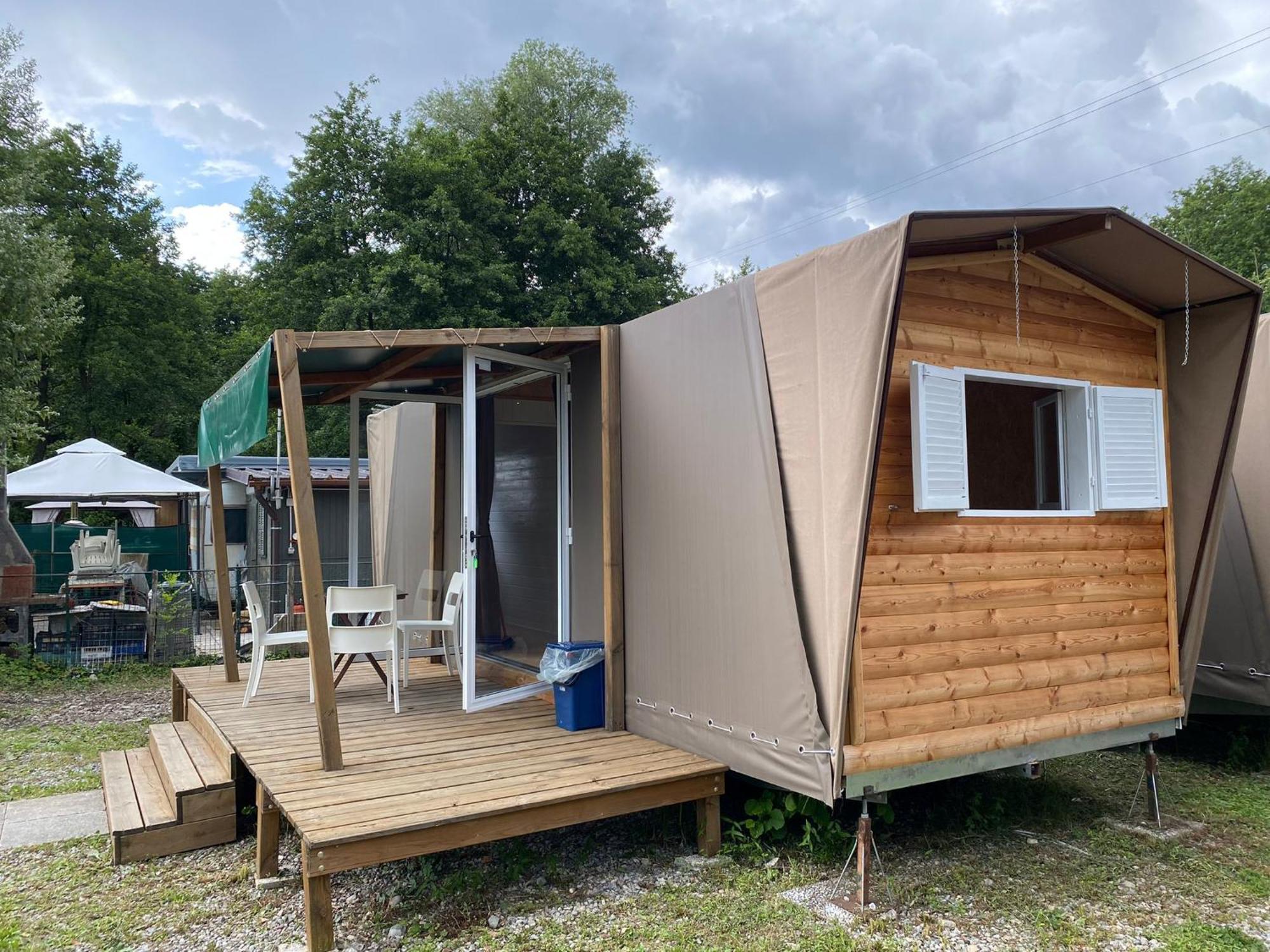 Camping Montorfano Ngoại thất bức ảnh