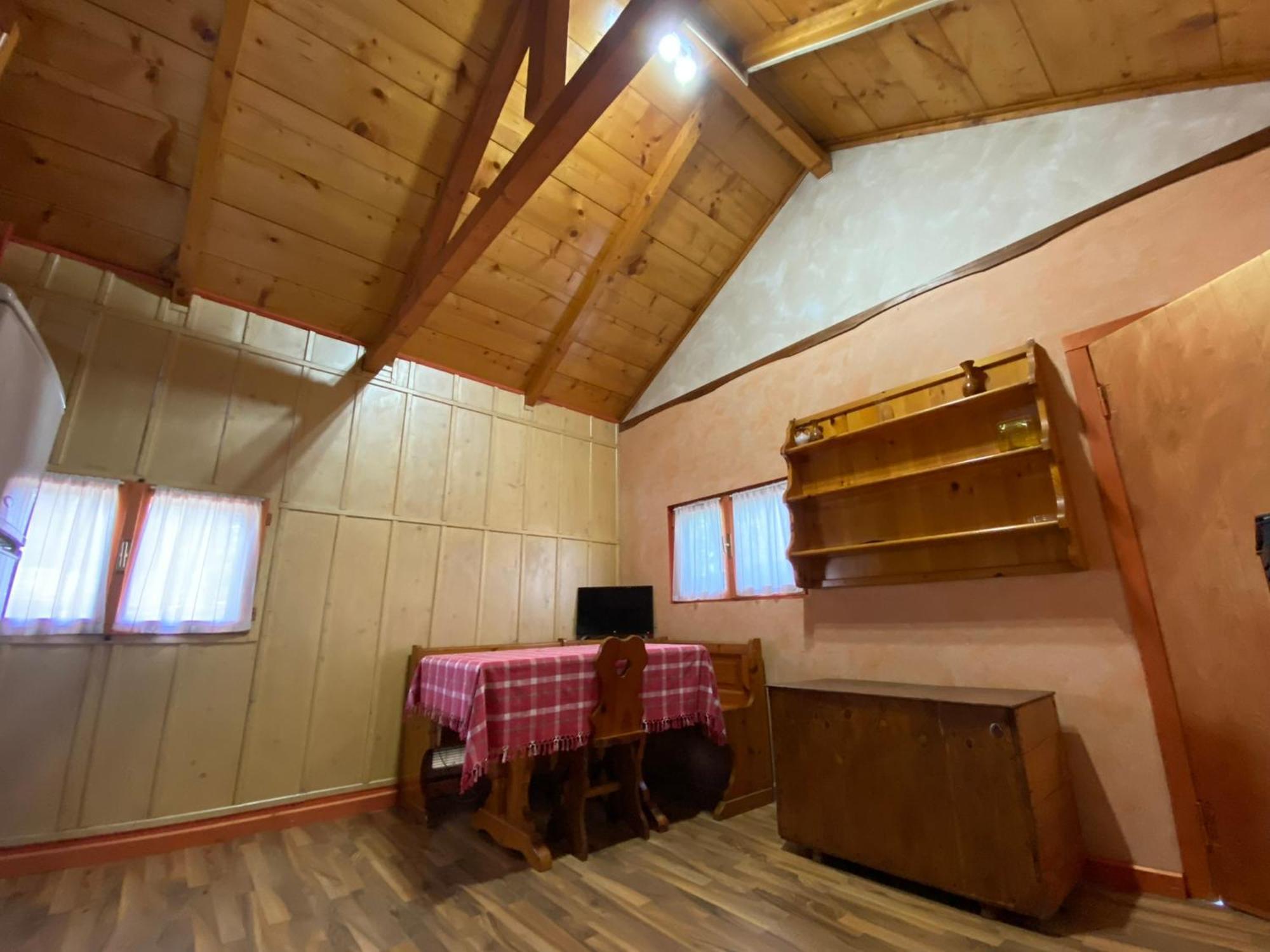Camping Montorfano Ngoại thất bức ảnh