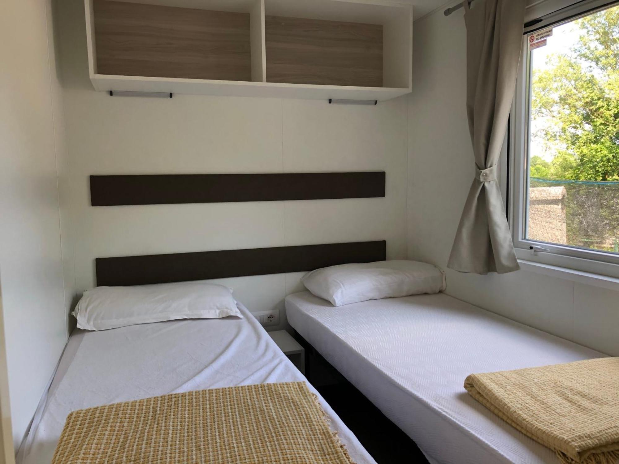Camping Montorfano Ngoại thất bức ảnh