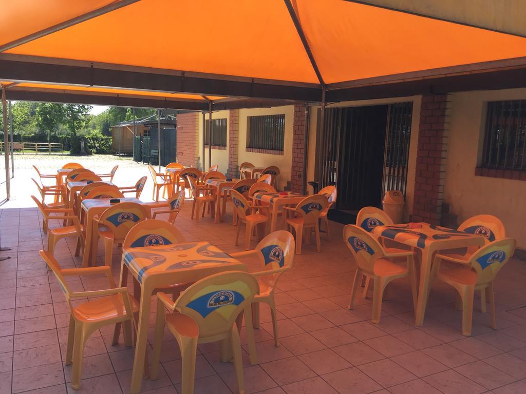 Camping Montorfano Ngoại thất bức ảnh
