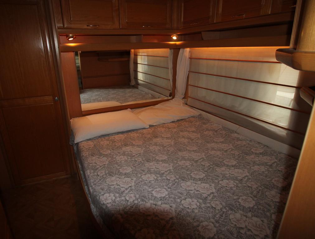 Camping Montorfano Ngoại thất bức ảnh