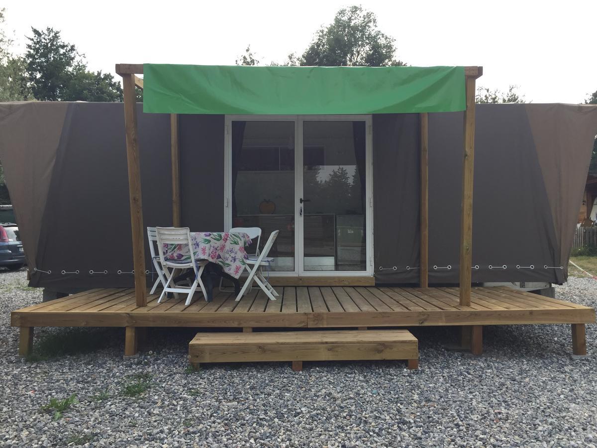Camping Montorfano Ngoại thất bức ảnh